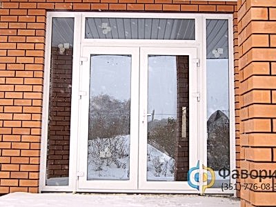 Пластиковые двери
