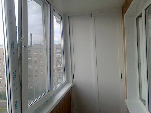 shkaf-kype-balkon